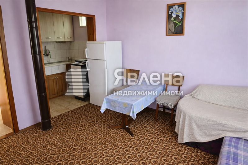 Продава КЪЩА, с. Дъбравино, област Варна, снимка 7 - Къщи - 54001587