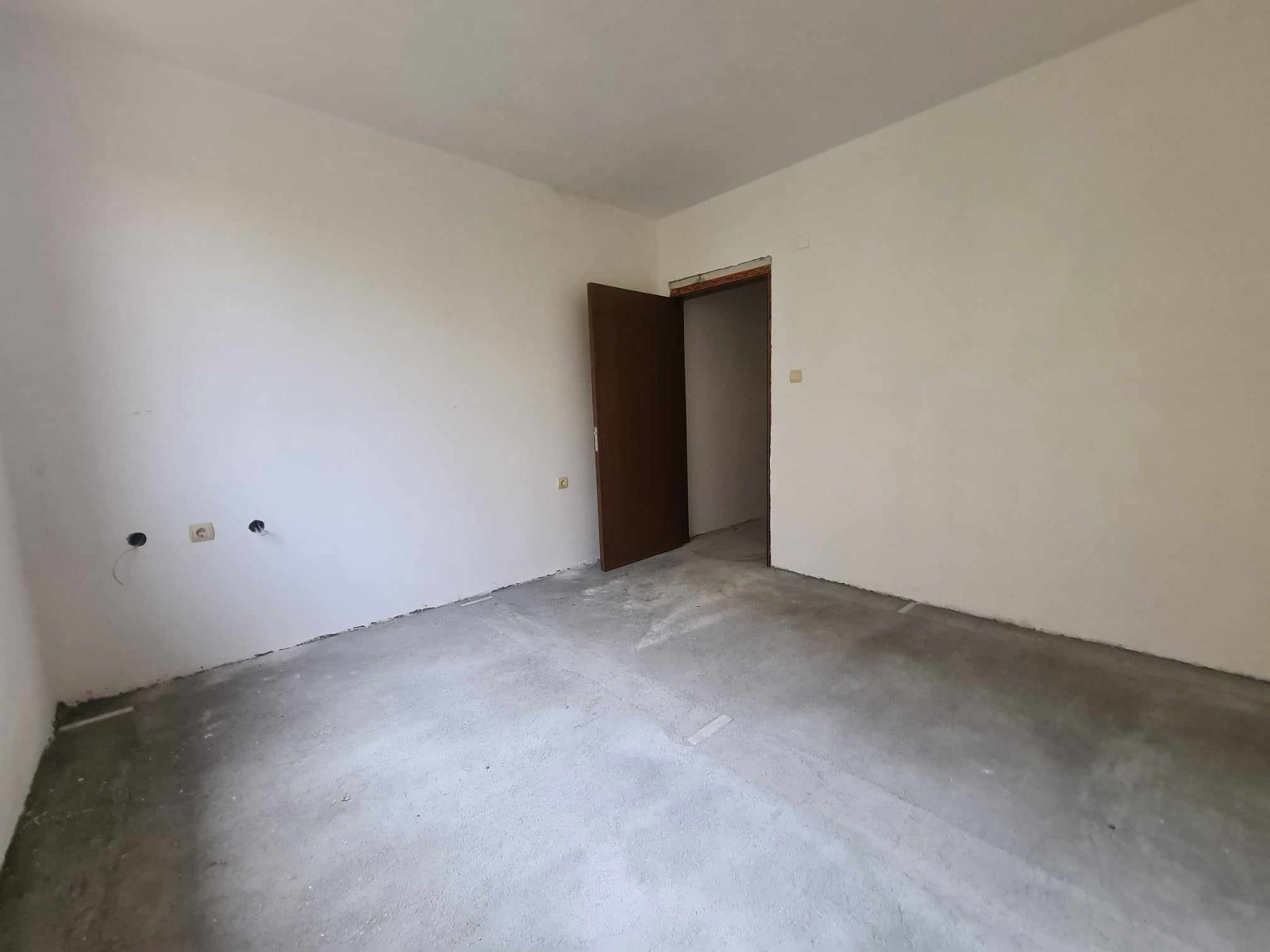 Продава КЪЩА, гр. Хасково, Любен Каравелов, снимка 8 - Къщи - 53694250