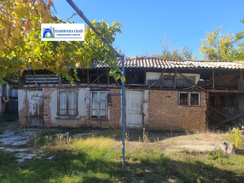 Продава ВИЛА, гр. Плевен, м-т Мъртва долина, снимка 4 - Вили - 52121783