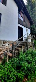 Продава КЪЩА, област София, с. Гинци • 55000 € • 15196628 — Holmes.bg