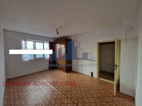 Продажба на едностайни апартаменти в град Шумен - изображение 11 