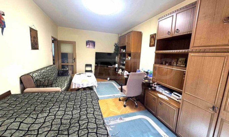 Продава 2-СТАЕН, гр. София, Красна поляна 2