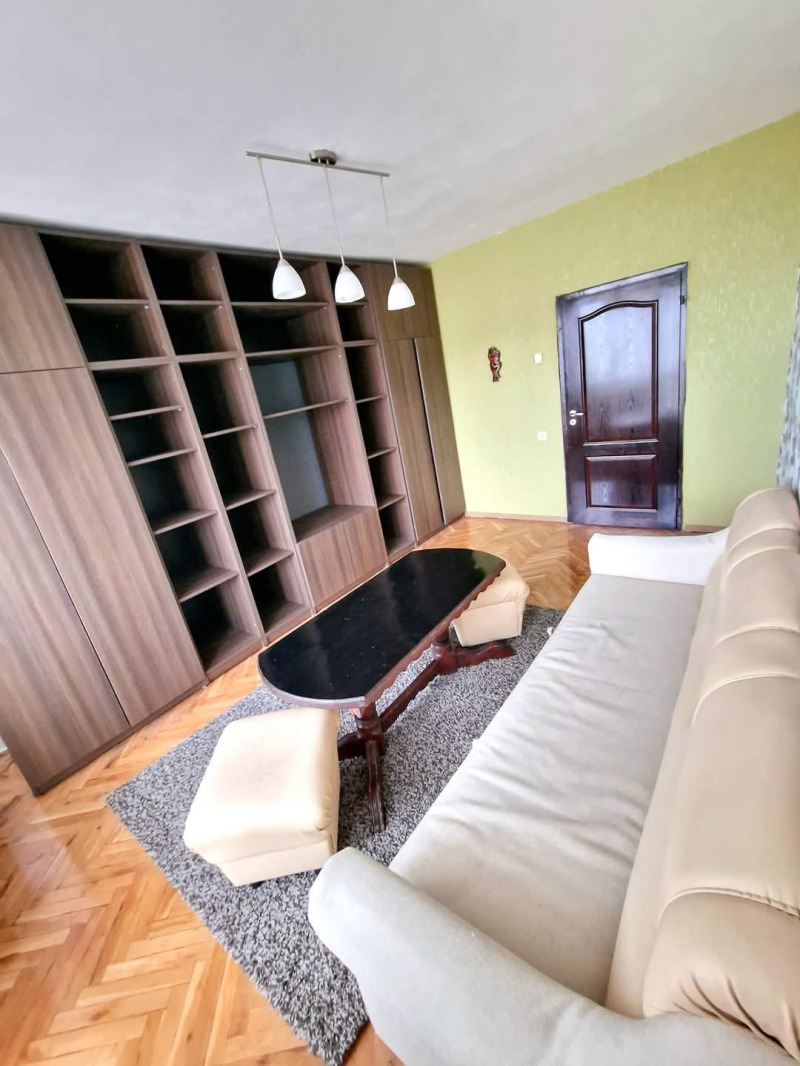 Продава  3-стаен град Добрич , Център , 90 кв.м | 22815647