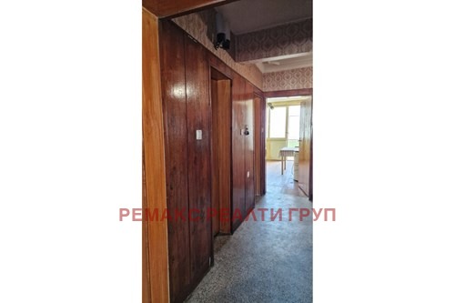 Продава 4-СТАЕН, гр. Търговище, Вароша, снимка 9 - Апартаменти - 55300074
