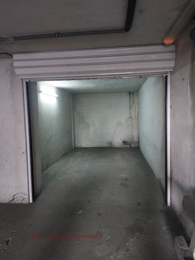 Til salg  Garage Sofia , Tsentar , 21 kvm | 73034524