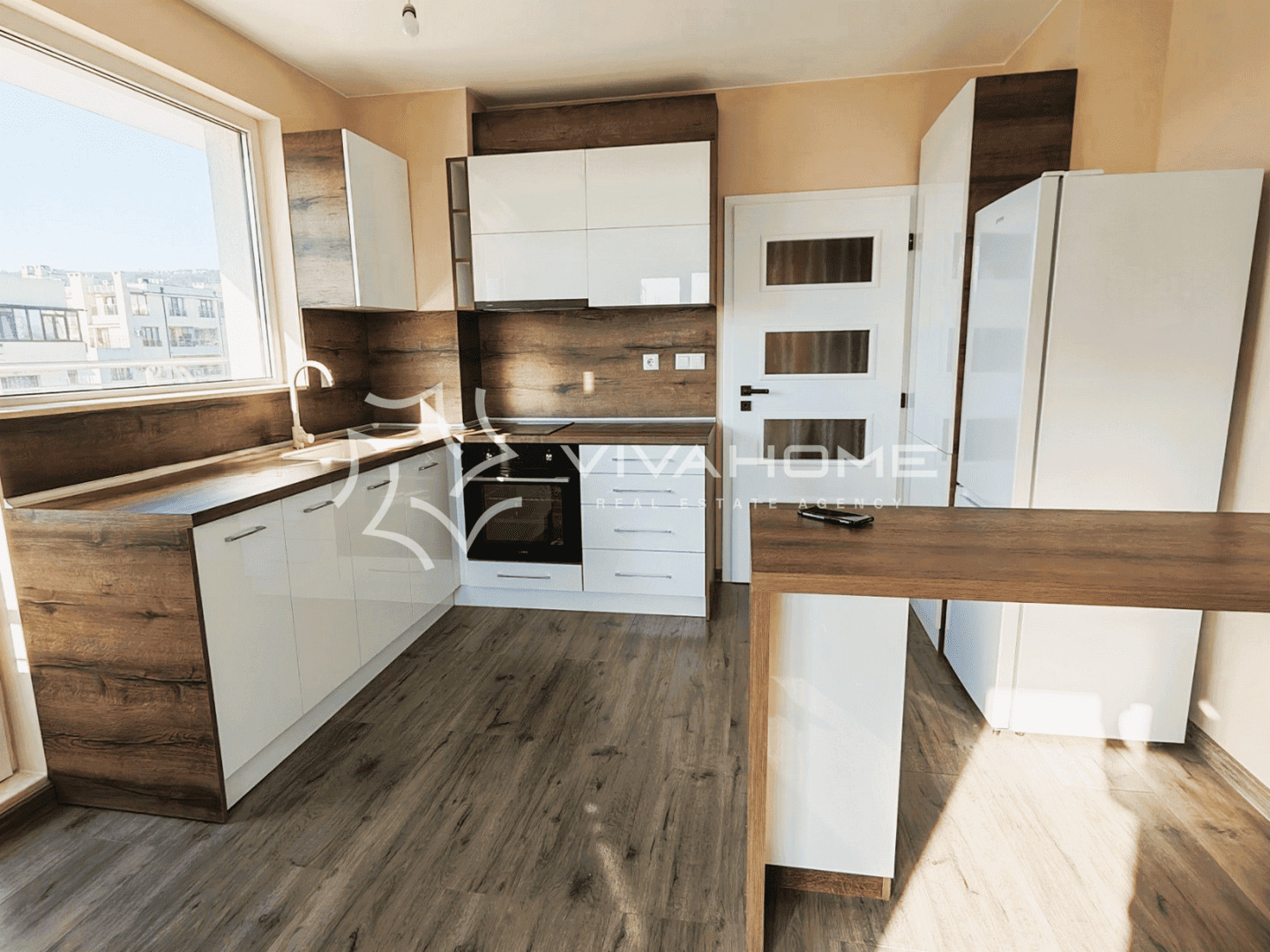 Продава 2-СТАЕН, гр. Варна, Гранд Мол, снимка 2 - Апартаменти - 54447416