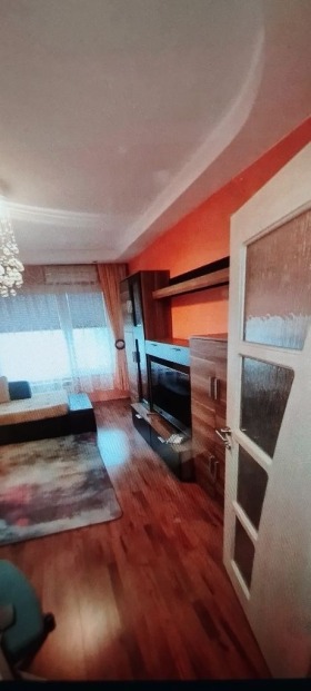 2 ložnice Slatina, Sofia