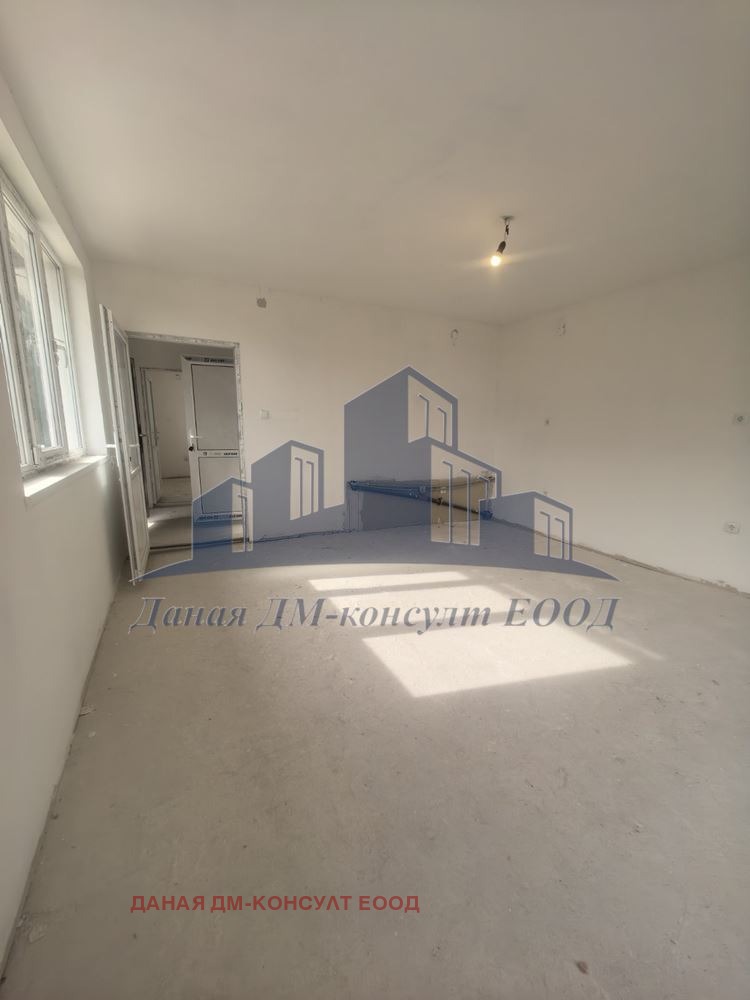 Продава КЪЩА, гр. Шумен, Куршун чешма, снимка 5 - Къщи - 56310667