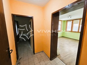 3 soverom Tsentar, Varna 13