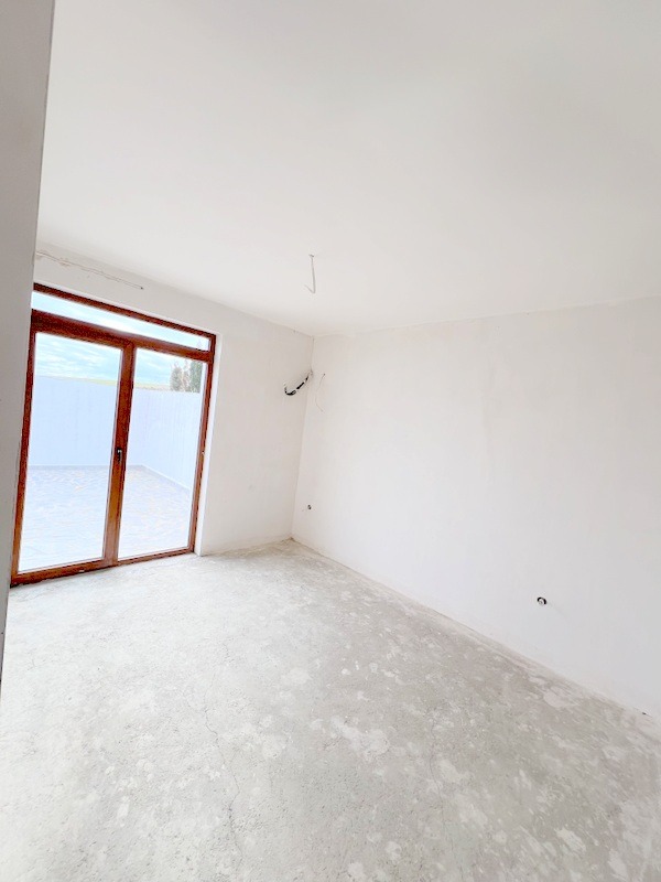 Продава 3-СТАЕН, гр. Ахелой, област Бургас, снимка 2 - Апартаменти - 52612808