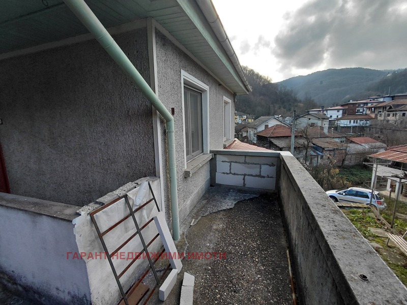 Продава КЪЩА, гр. Габрово, област Габрово, снимка 8 - Къщи - 52703269