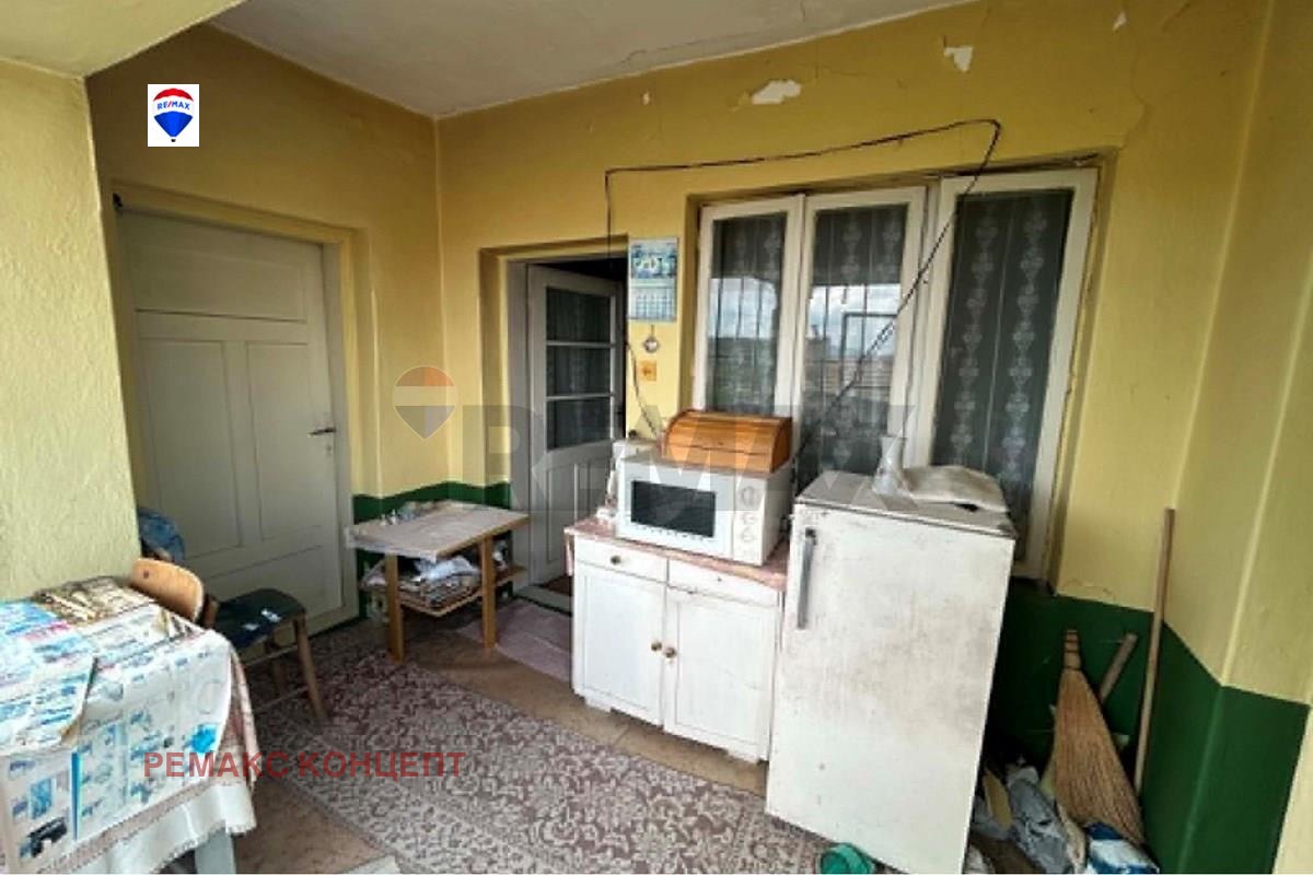 Продава КЪЩА, с. Осмар, област Шумен, снимка 4 - Къщи - 54762851