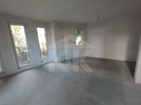 Продава 1-стаен град Варна к.к. Св.Св. Константин и Елена - [1] 