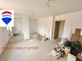 3-стаен град Русе, Хъшове 2