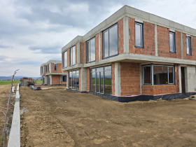 Casa Novi jan, región Sofia