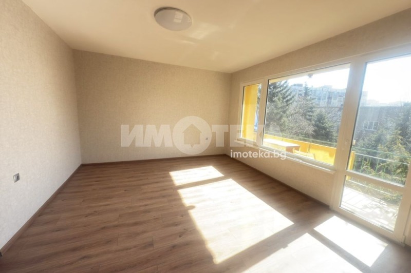 Na prodej  1 ložnice Sofia , Nadežda 4 , 61 m2 | 80130422