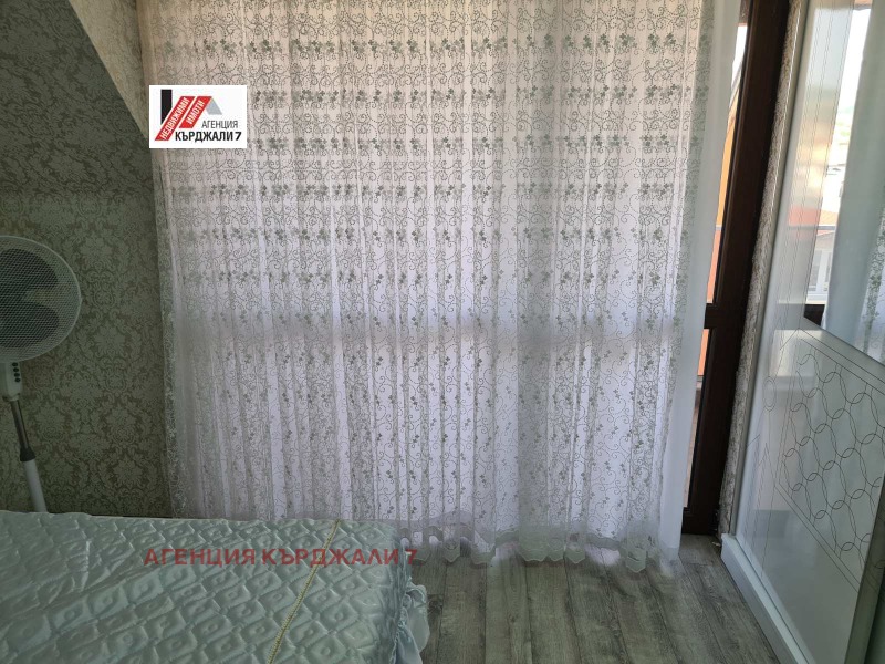 Продава 2-СТАЕН, гр. Кърджали, Възрожденци, снимка 6 - Апартаменти - 52730277