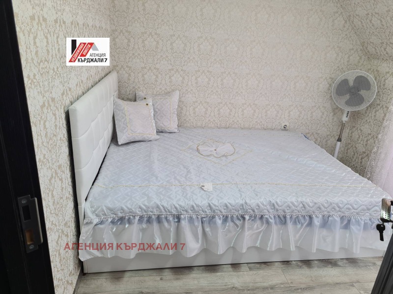 Продава 2-СТАЕН, гр. Кърджали, Възрожденци, снимка 4 - Апартаменти - 52730277