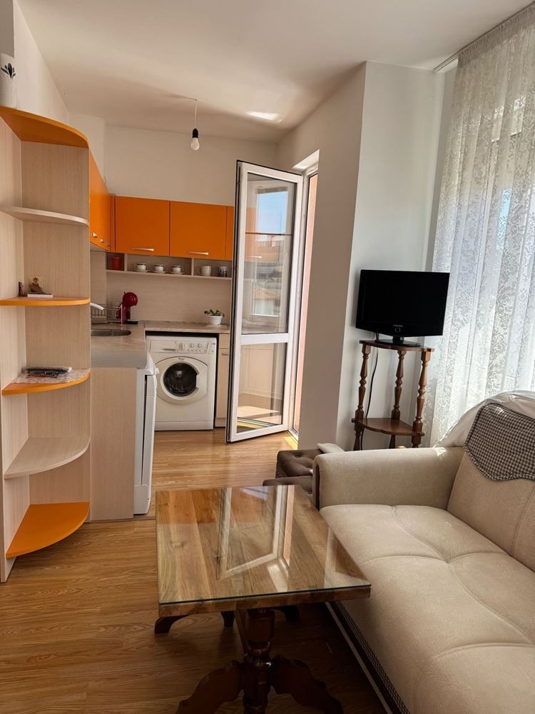 Продава 2-СТАЕН, гр. Бургас, Сарафово, снимка 4 - Апартаменти - 54675808