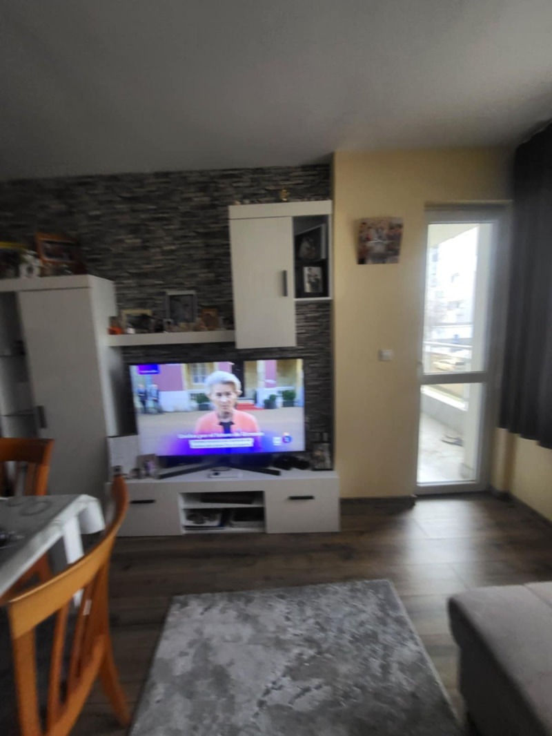 Продава 3-СТАЕН, гр. Плевен, Идеален център, снимка 2 - Апартаменти - 52533613