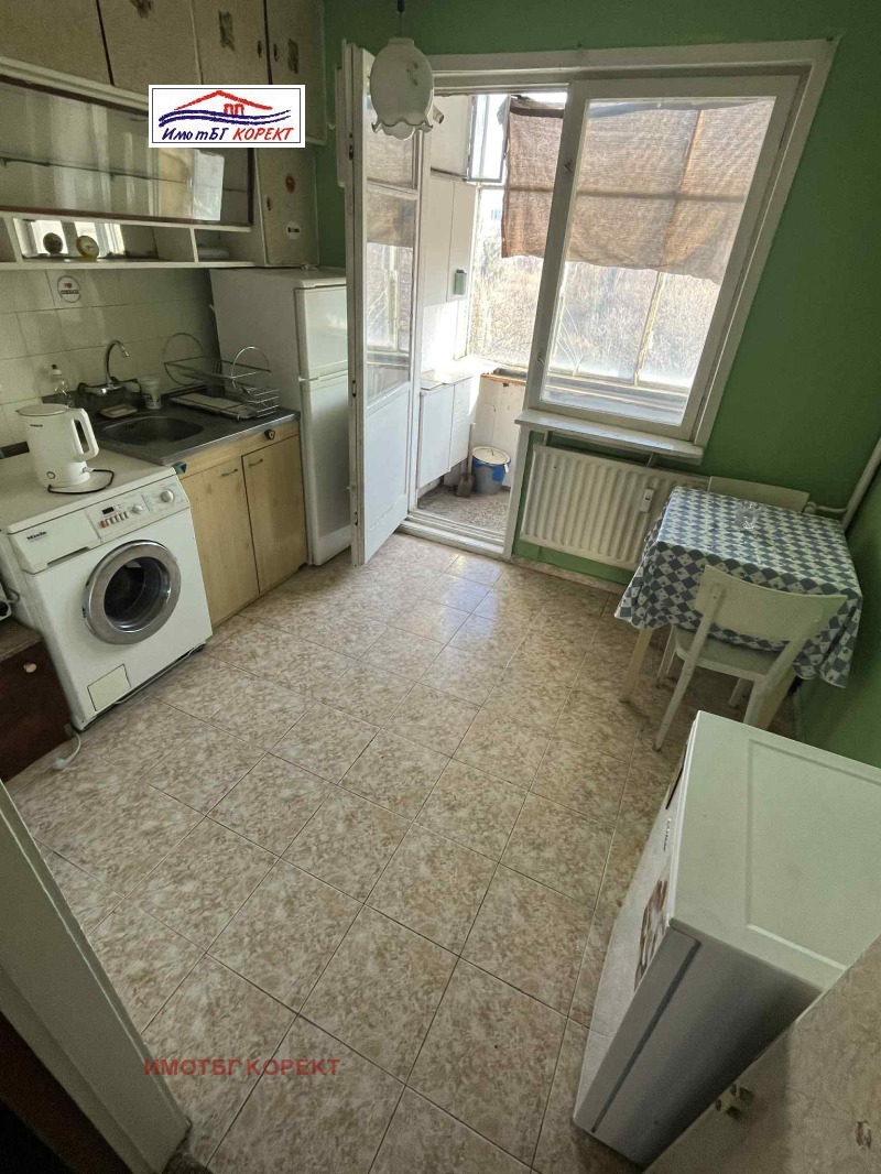 Продава 3-СТАЕН, гр. София, Младост 1