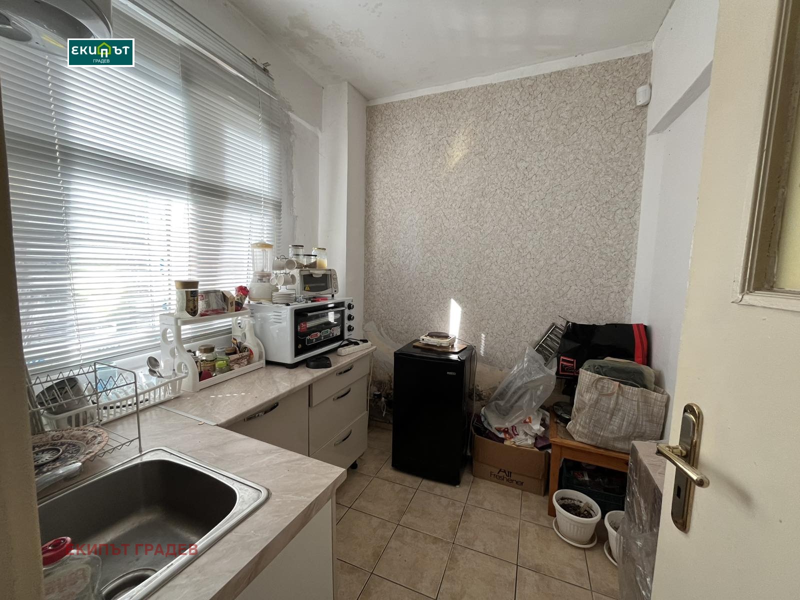 Продава ОФИС, гр. Варна, Център, снимка 2 - Офиси - 49933020