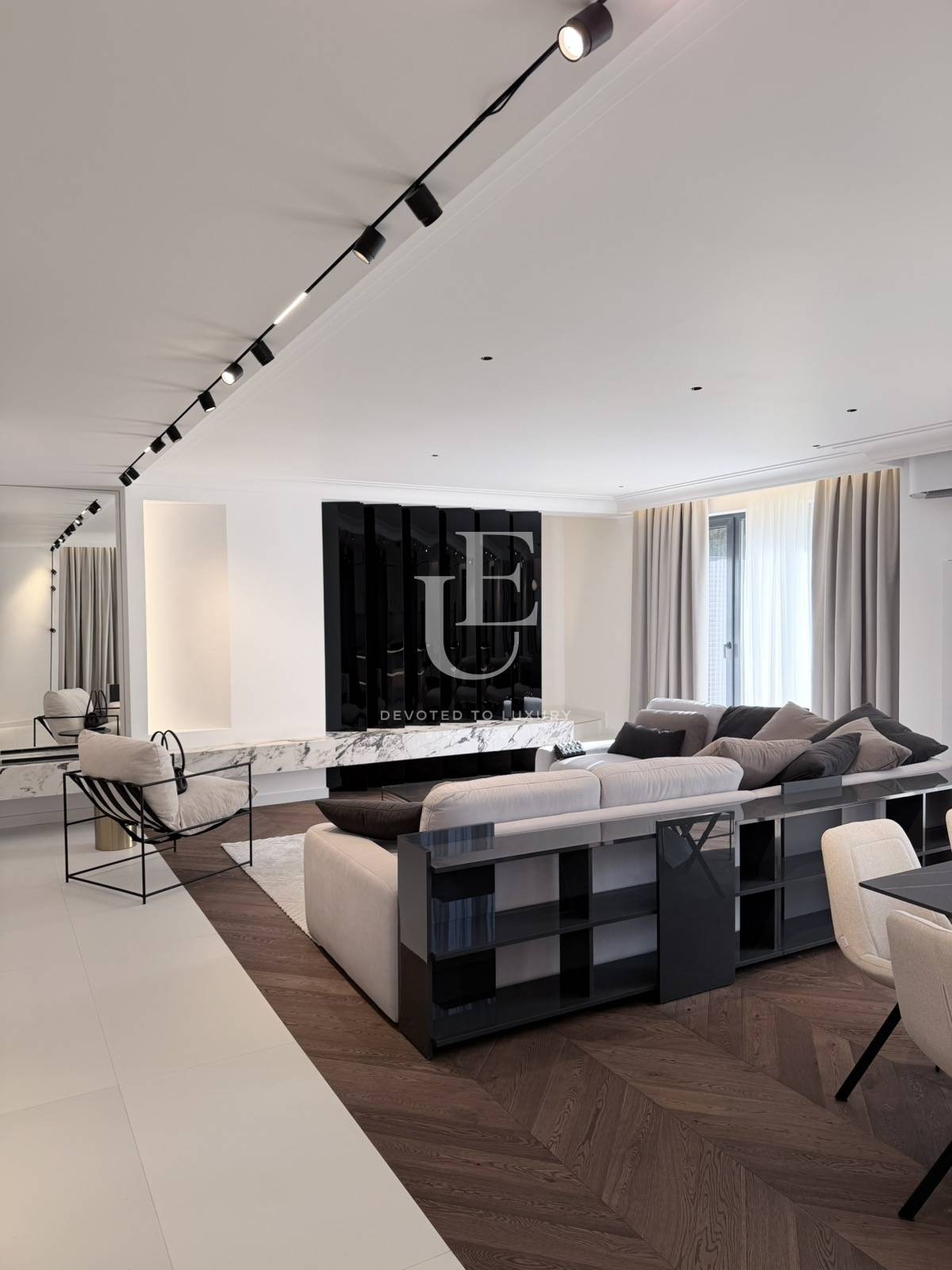 Продава КЪЩА, гр. София, Симеоново, снимка 2 - Къщи - 52127136