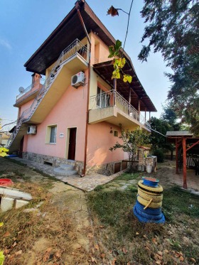 Casa Costievo, regiunea Plovdiv 1