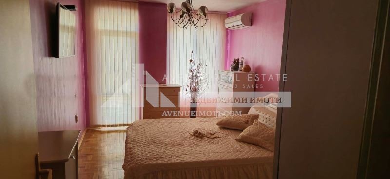 À venda  2 quartos Plovdiv , Kamenica 1 , 103 m² | 59375274