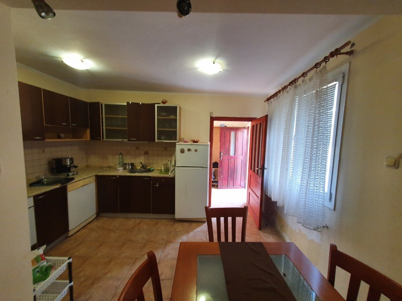 Till salu  Hus region Plovdiv , Kostievo , 236 kvm | 32258901 - bild [7]