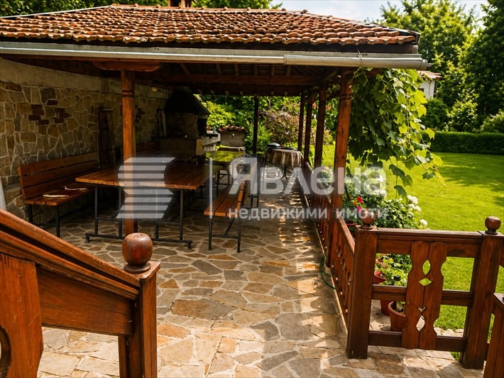 Продава КЪЩА, гр. Калофер, област Пловдив, снимка 2 - Къщи - 55619534