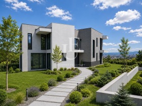 КЪЩА, 210 m2