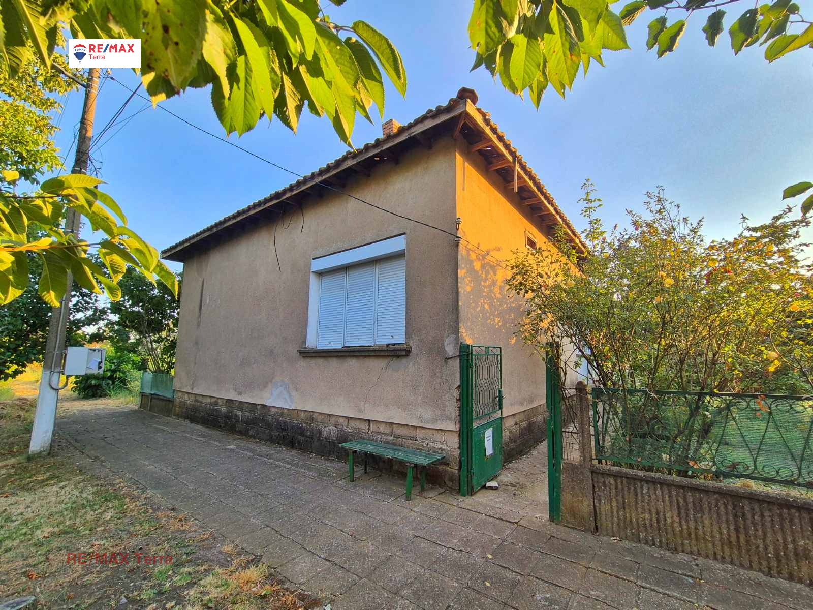 Продава КЪЩА, с. Селановци, област Враца, снимка 2 - Къщи - 56262030