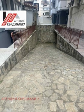 Garaj Țentâr, Cârdjali 3