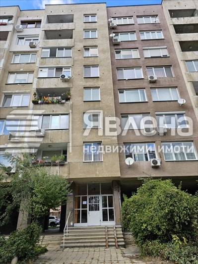 Продава 3-СТАЕН, гр. София, Лагера, снимка 2 - Aпартаменти - 47503134