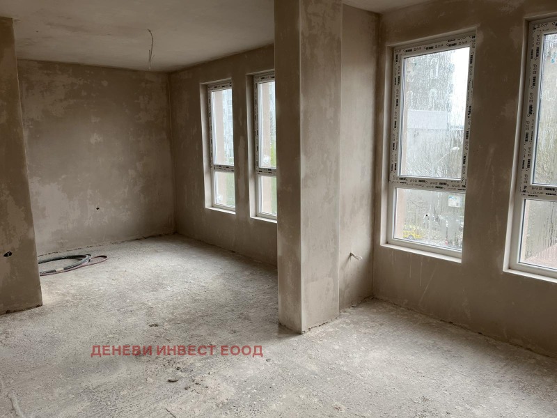 À vendre  2 chambres Varna , Kolhozen pazar , 165 m² | 77010520