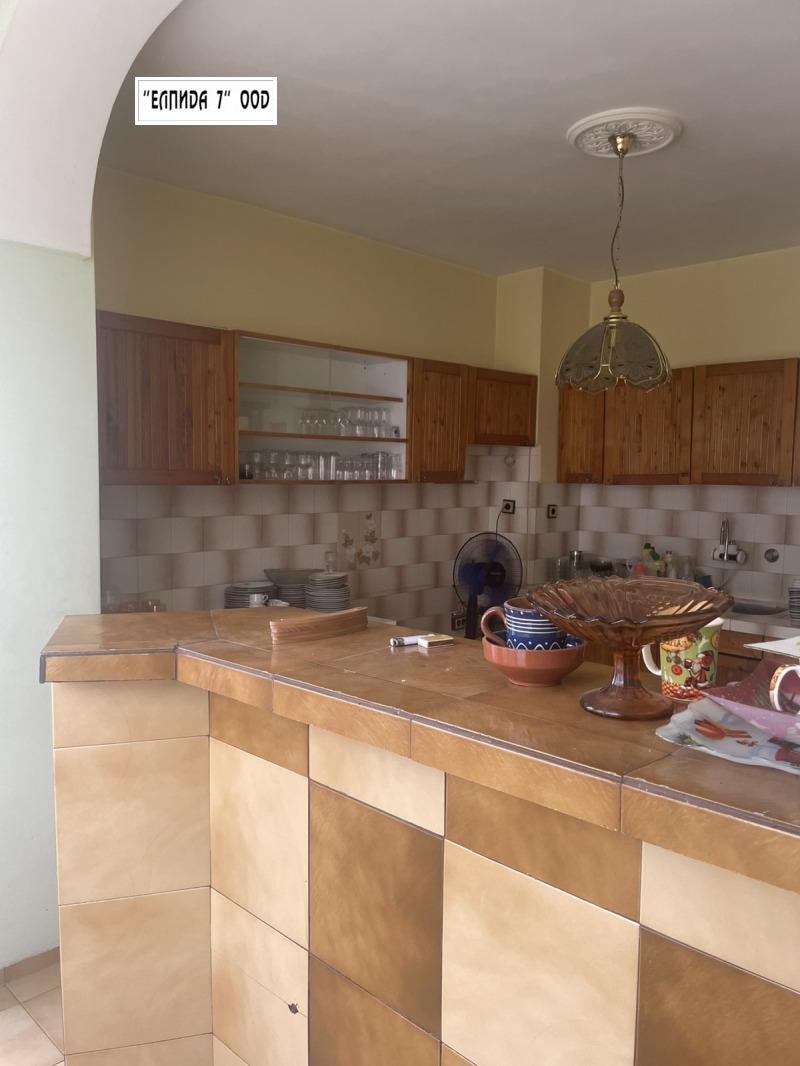 Продава  3-стаен град Плевен , Идеален център , 80 кв.м | 33840156