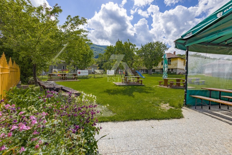 In vendita  Hotel regione Sofia , Svoge , 5300 mq | 70121811 - Immagine [11]