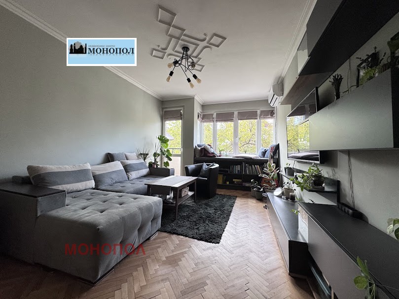 Продава 2-СТАЕН, гр. София, Белите брези