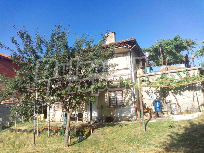 Продава КЪЩА в област Шумен, гр. Върбица - 160 кв.м / 54 000 € » 105 614.82 лв., БЪЛГЕРИАН ПРОПЕРТИС