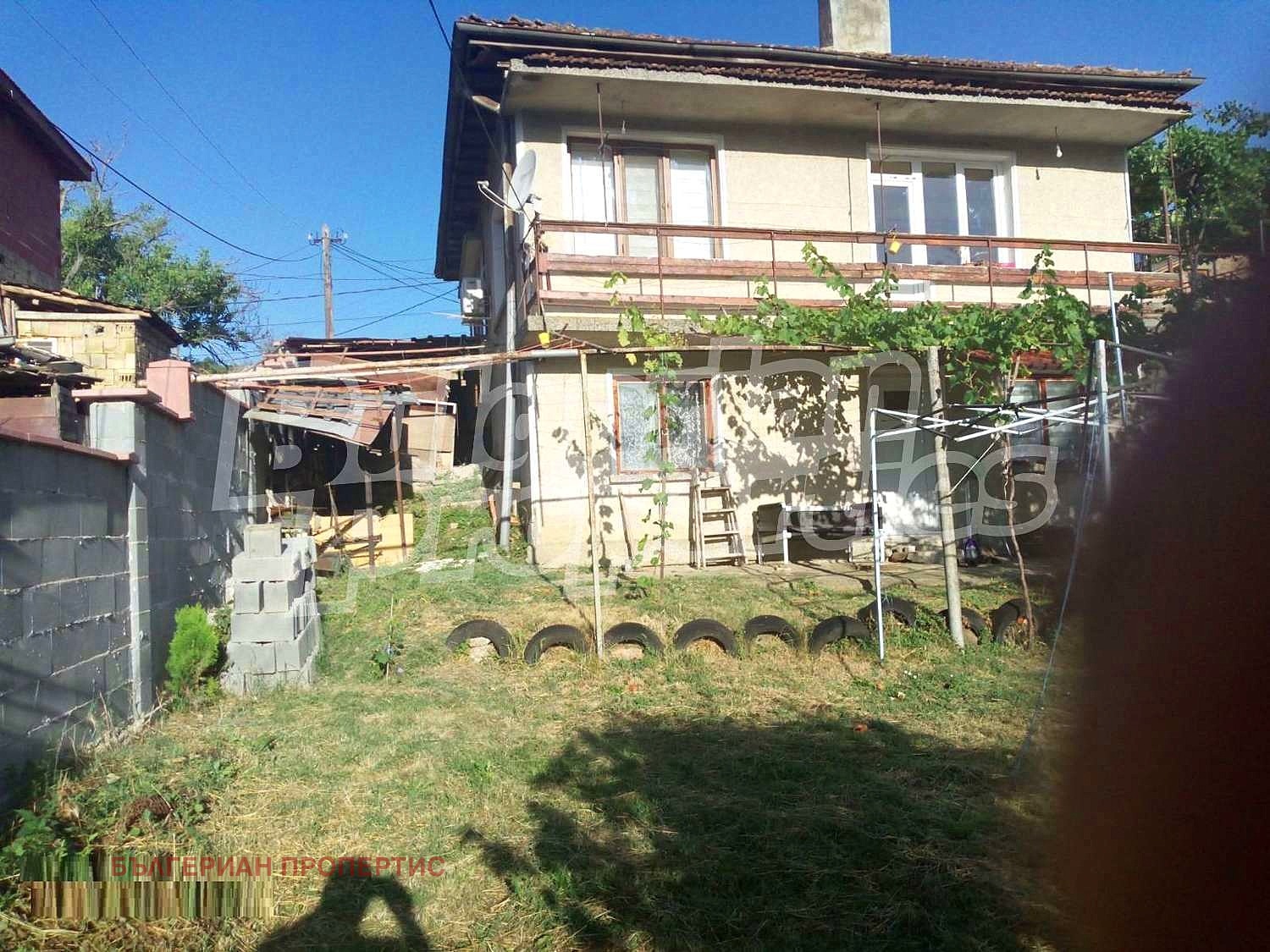 Продава КЪЩА, гр. Върбица, област Шумен, снимка 2 - Къщи - 51330732