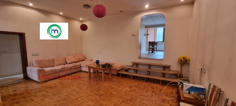 Продава КЪЩА в град Пазарджик, Идеален център - 150 кв.м / 294 000 € » 575 014.02 лв., ИМОТ МЕДИЯ
