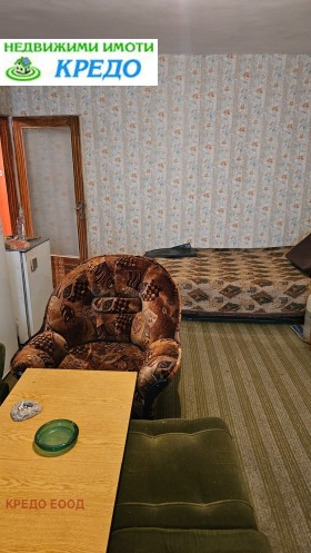 1 Schlafzimmer Tewa, Pernik 4