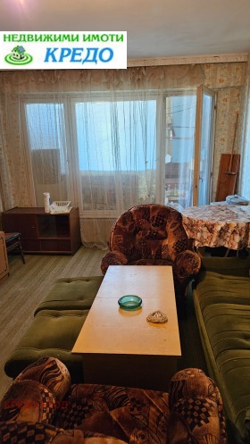 1 Schlafzimmer Tewa, Pernik 1