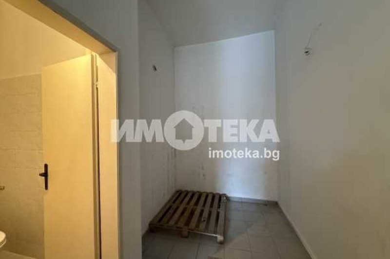 Продава ОФИС, гр. София, Гоце Делчев, снимка 6 - Офиси - 49109587