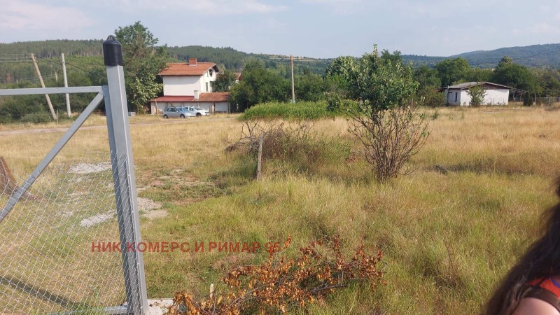 Продава  Парцел област Перник , с. Непразненци , 1200 кв.м | 50358018 - изображение [4]