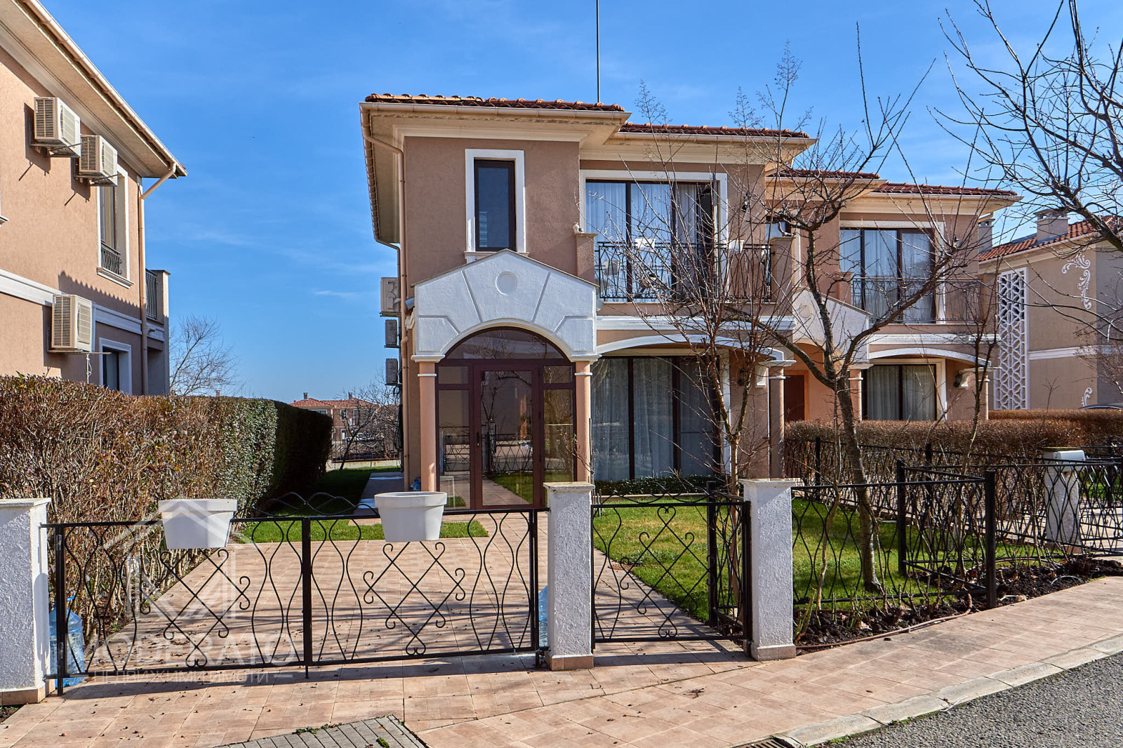 Продава КЪЩА, гр. Поморие, област Бургас, снимка 17 - Къщи - 54120018