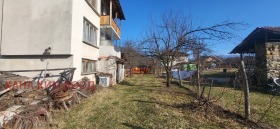 Piso de la casa Apriltsi, región Lovech 5