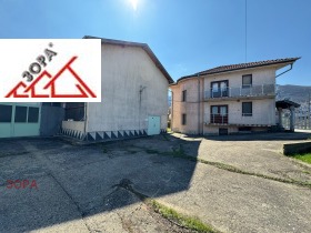 Продажба на имоти в Промишлена зона, град Враца - изображение 6 
