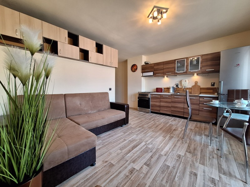 Продава  Studio Burgas , Lazur , 46 кв.м | 36834462